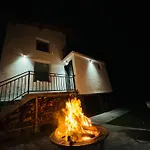 Mountain Ship Villa Dedovo