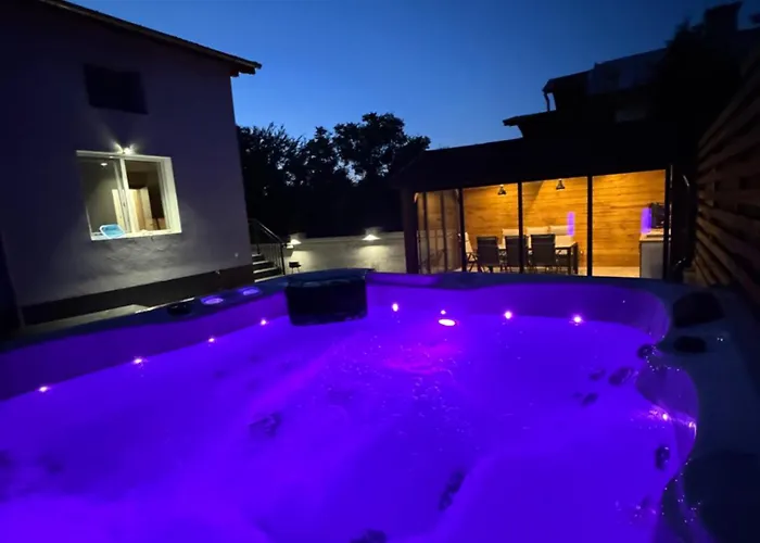 Mountain Ship 别墅 Dedovo